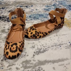 Leopard ballet flats
